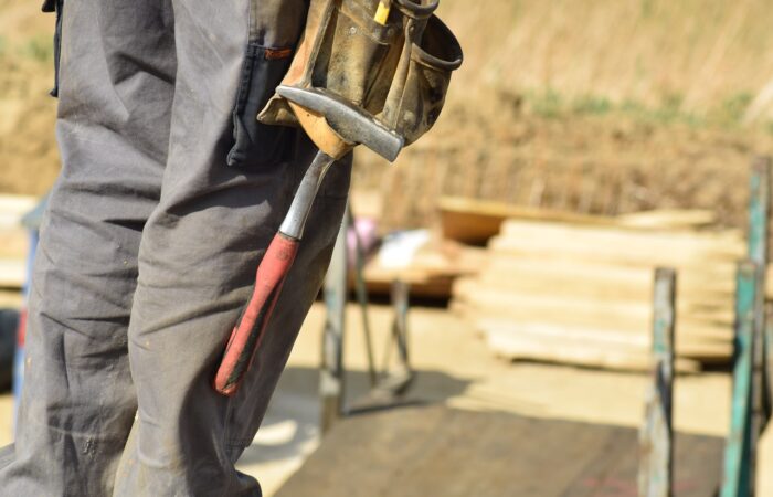 Dévoilement_exclusif_:_la_meilleure_enseigne_de_magasin_de_bricolage_révélée_!