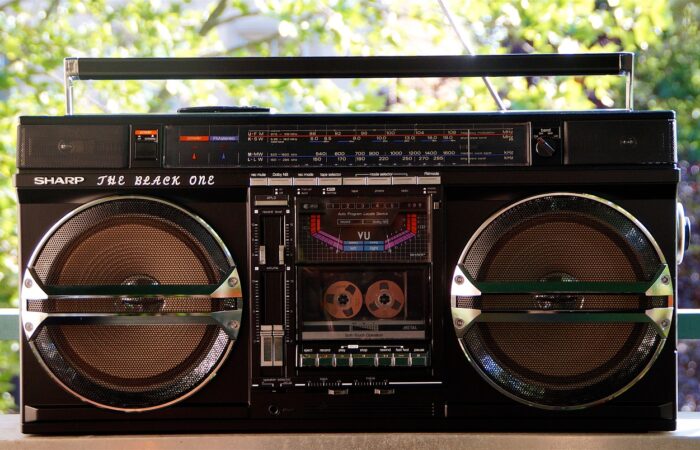 Transformez_votre_espace_avec_un_son_exceptionnel_:_Les_secrets_de_l_installation_audio_!